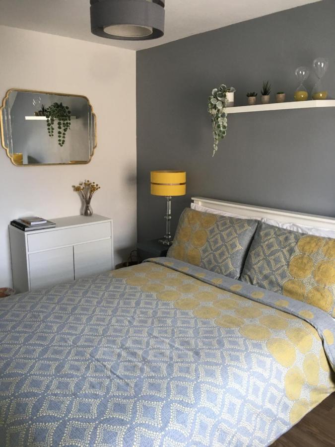 Privatunterkunft Comfortable With Live In Host, Walking Distance To The High St & Glastonbury